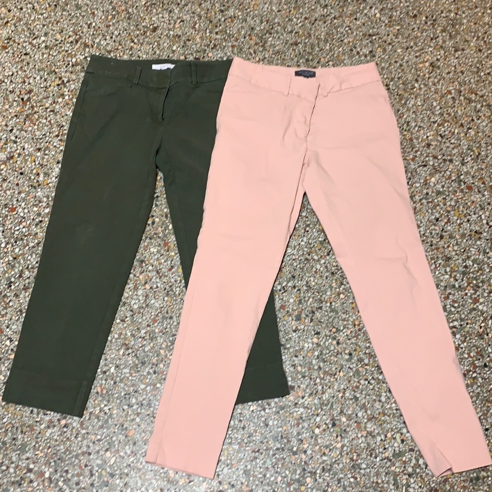 The Loft The Rivera green Capri and peach pants size 2